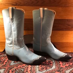 Vintage women’s Tony Lama cowboy boots. Size 6 1/2 narrow